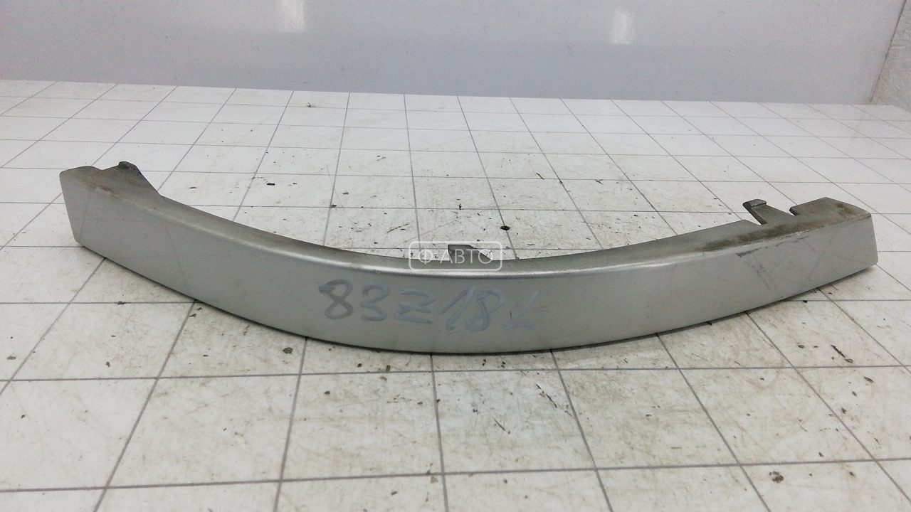 Ус под фару (ресничка) левый