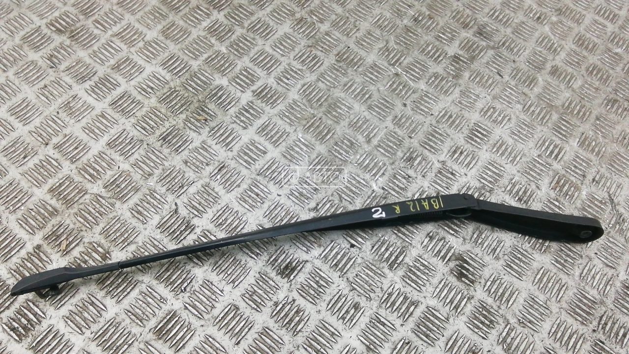 Щеткодержатель лобового стекла