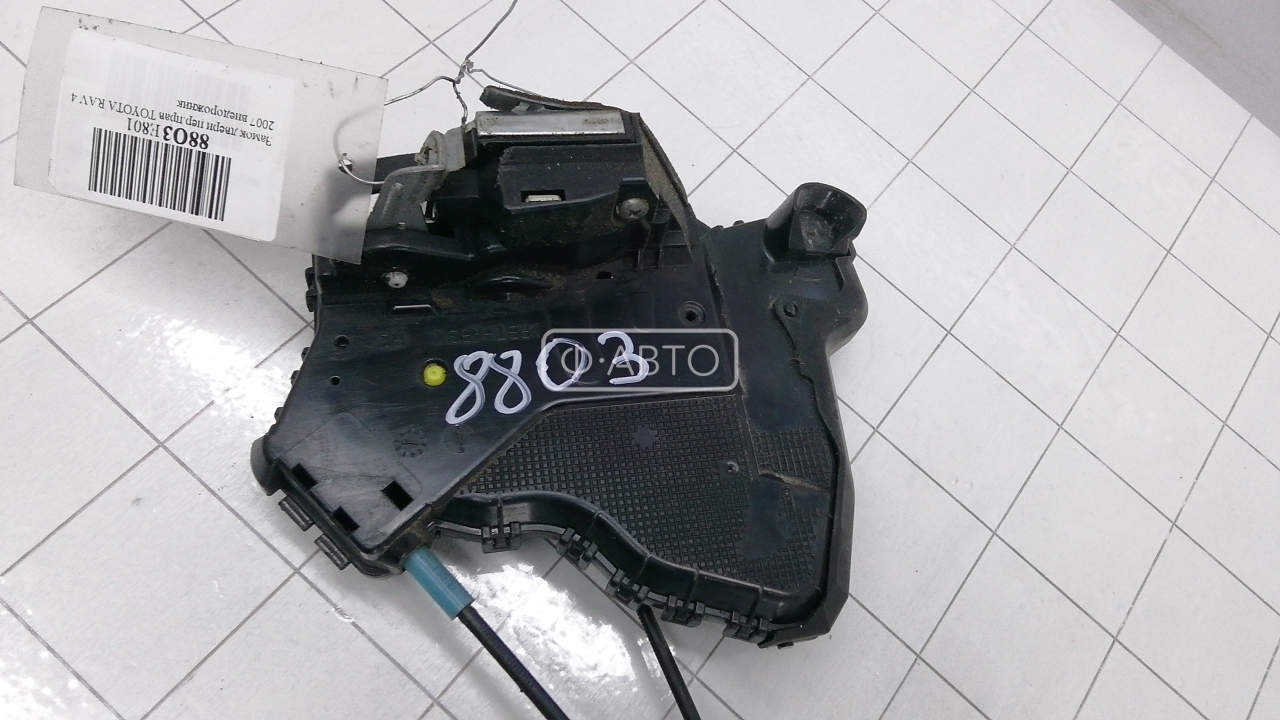 Замок двери передней правой