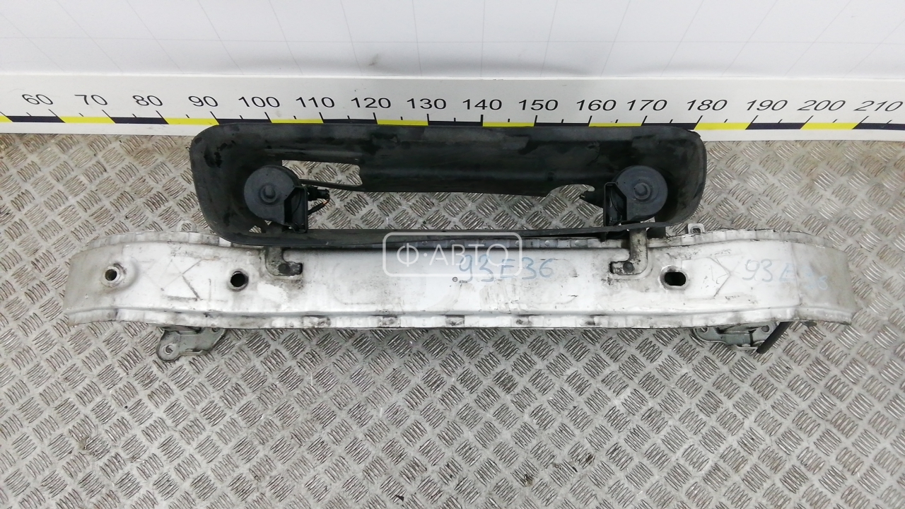 Усилитель бампера передний (кронштейн)