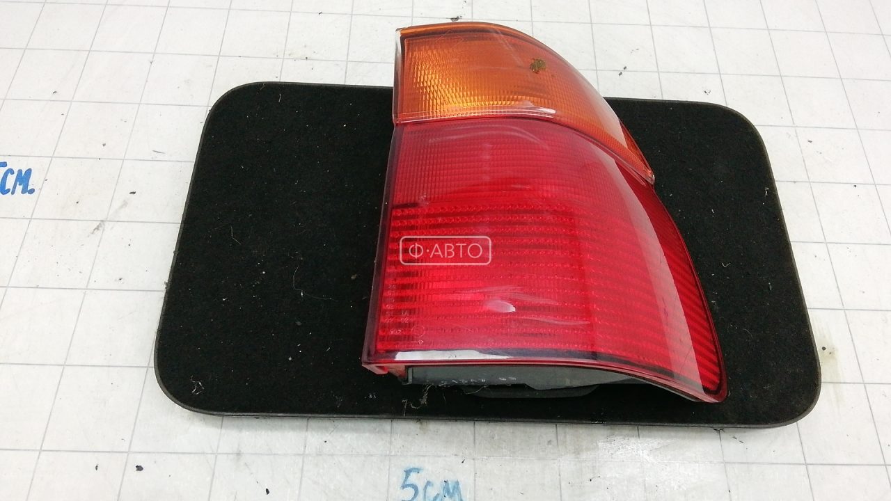 Фонарь задний правый