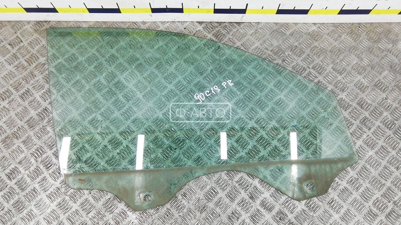 Стекло двери передней правой