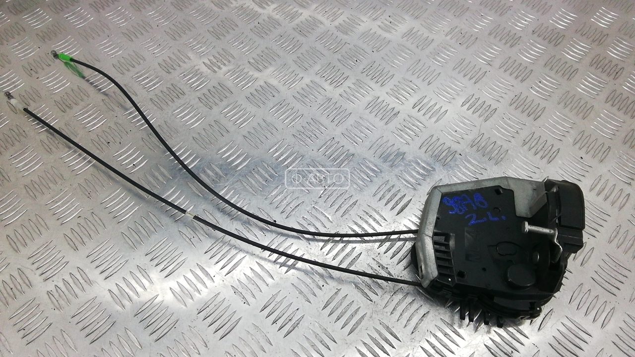 Замок двери задней левой