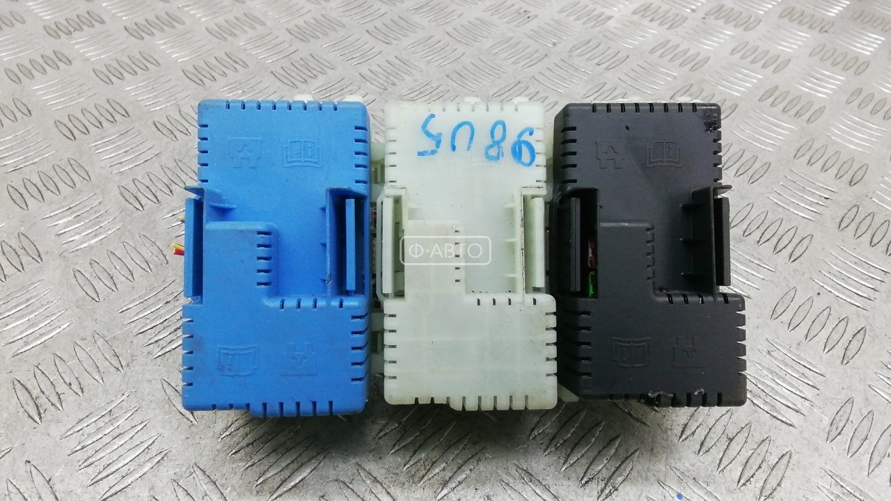 Блок предохранителей