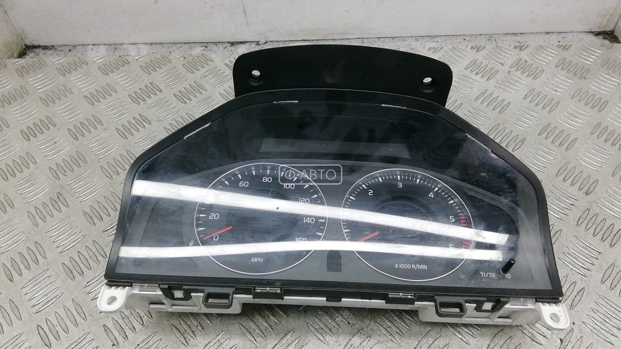 Щиток приборов