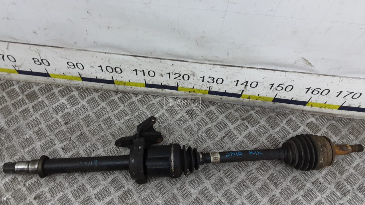 Привод передний правый