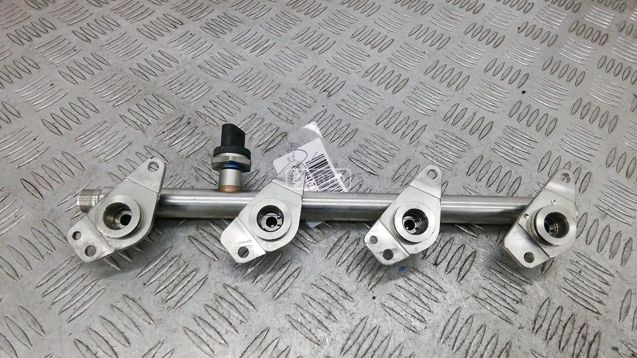 Топливная рампа бензиновая