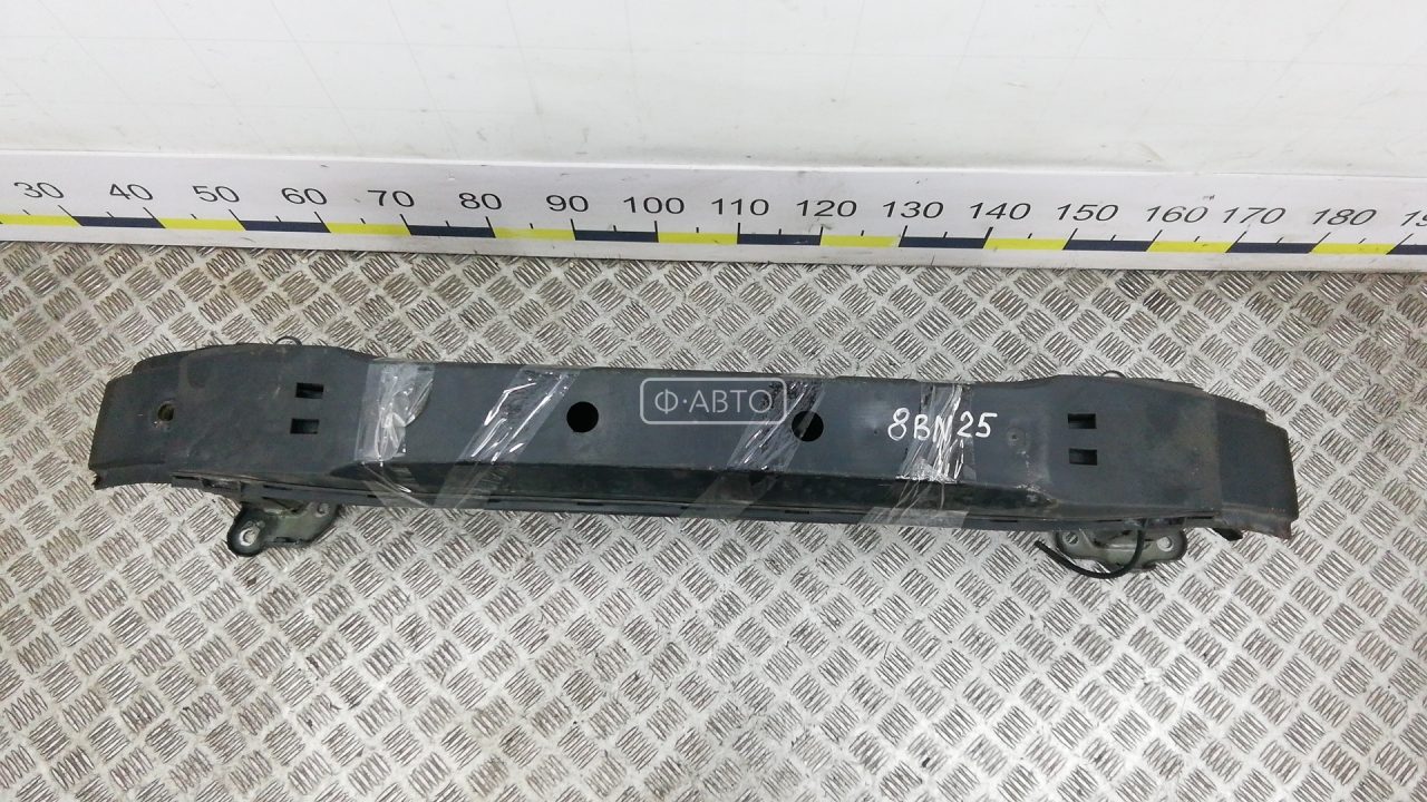 Усилитель бампера передний (кронштейн)