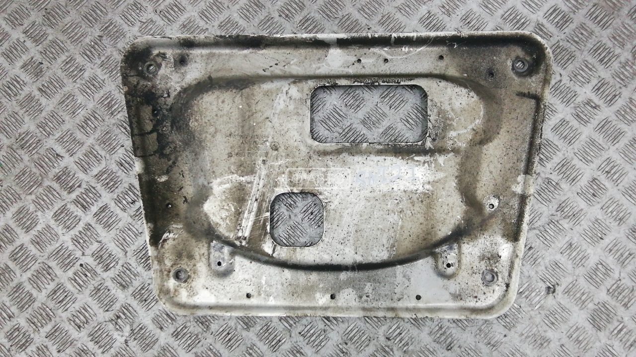 Защита двигателя нижняя (поддона)