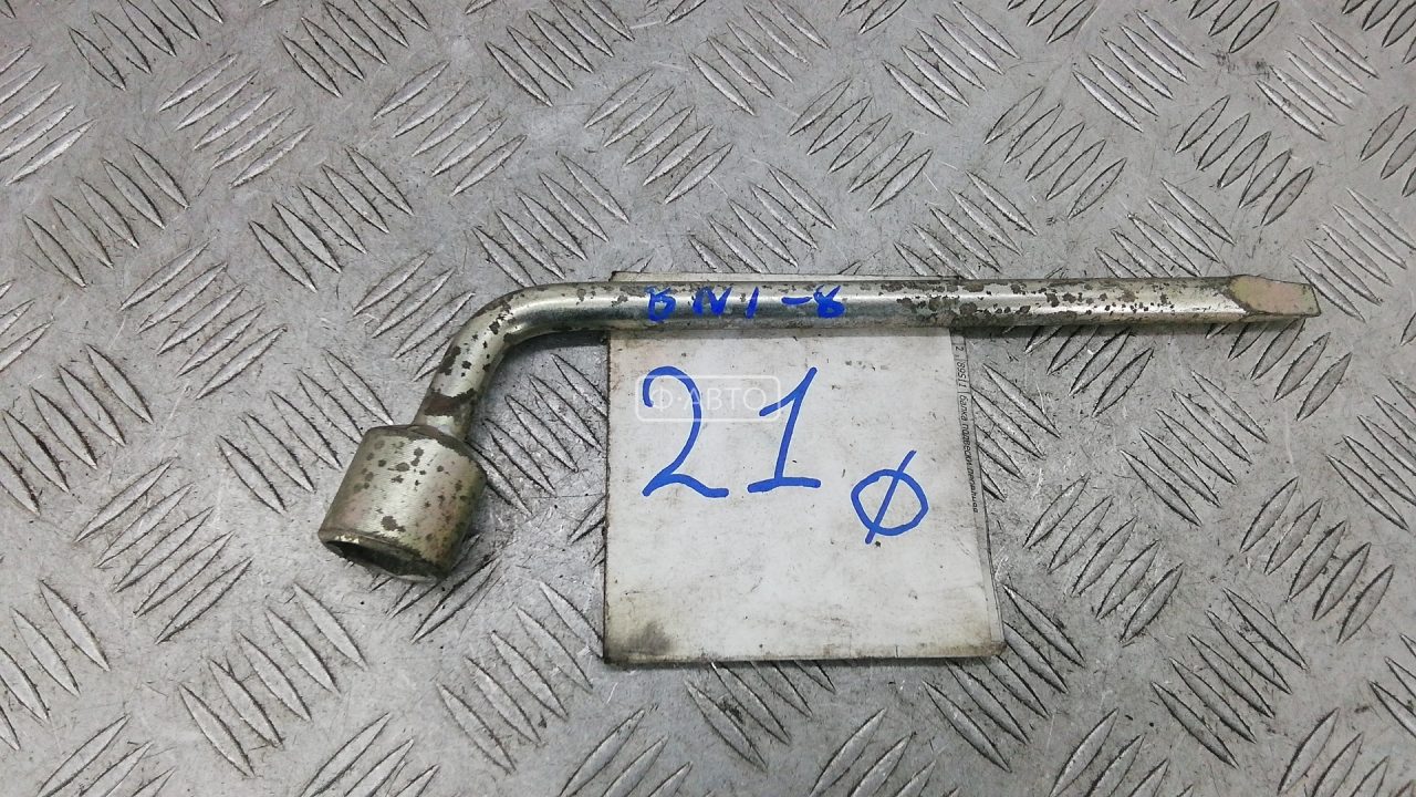 Ключ колесный