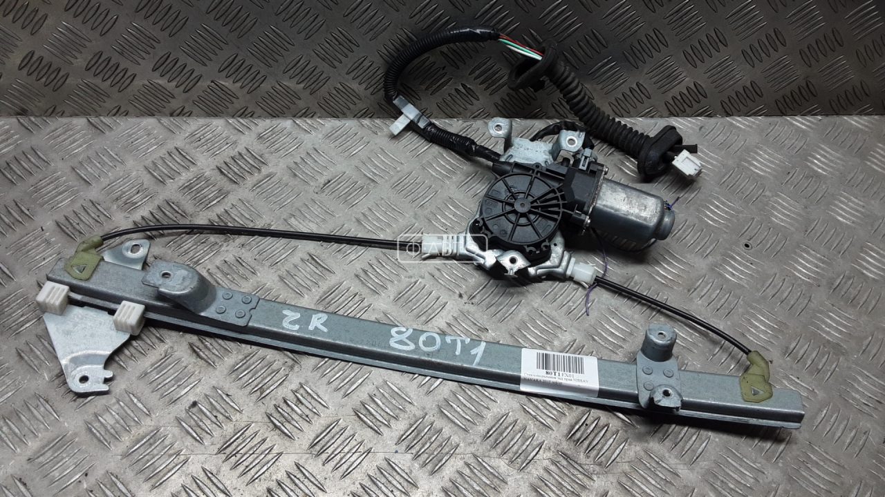 Стеклоподъемник задний правый