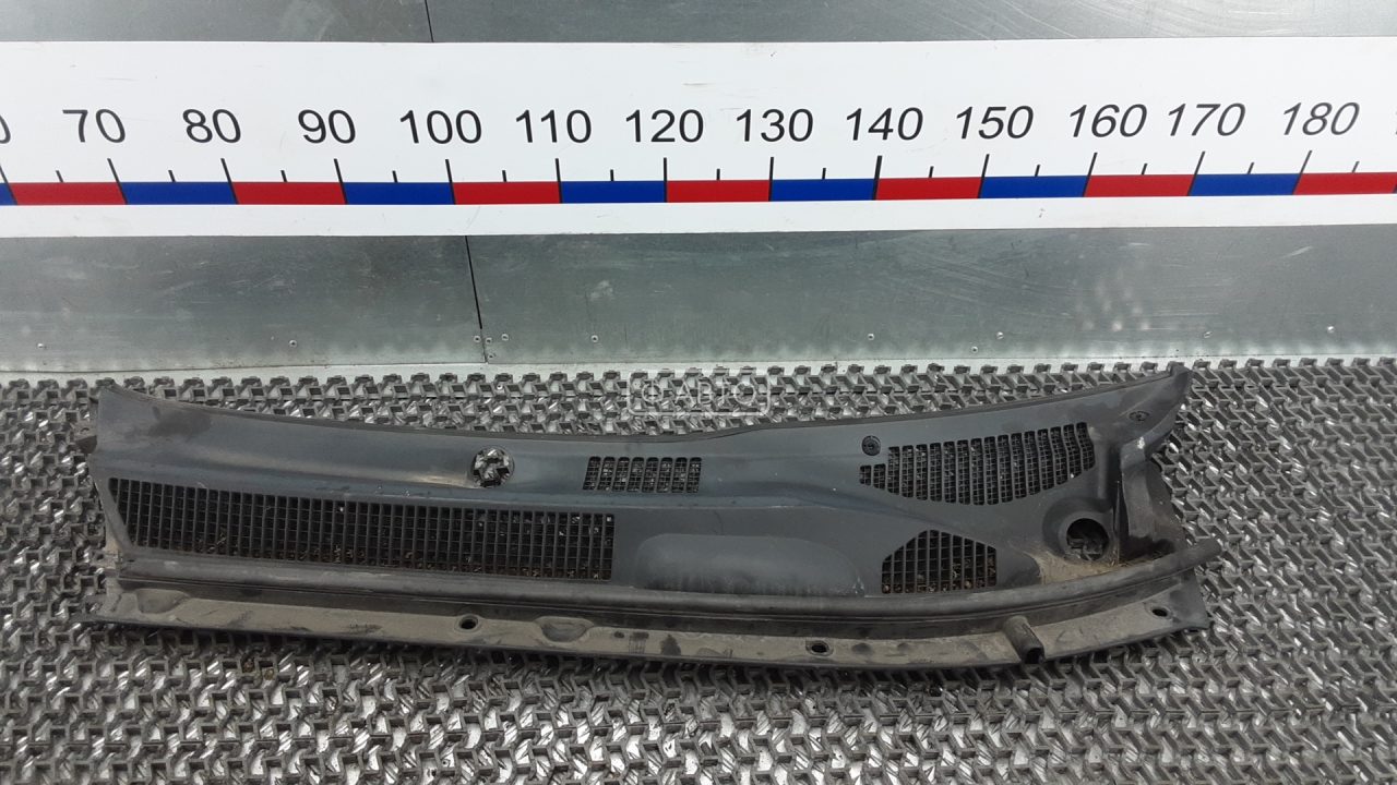 Накладка декоративная (жабо, дождевик)