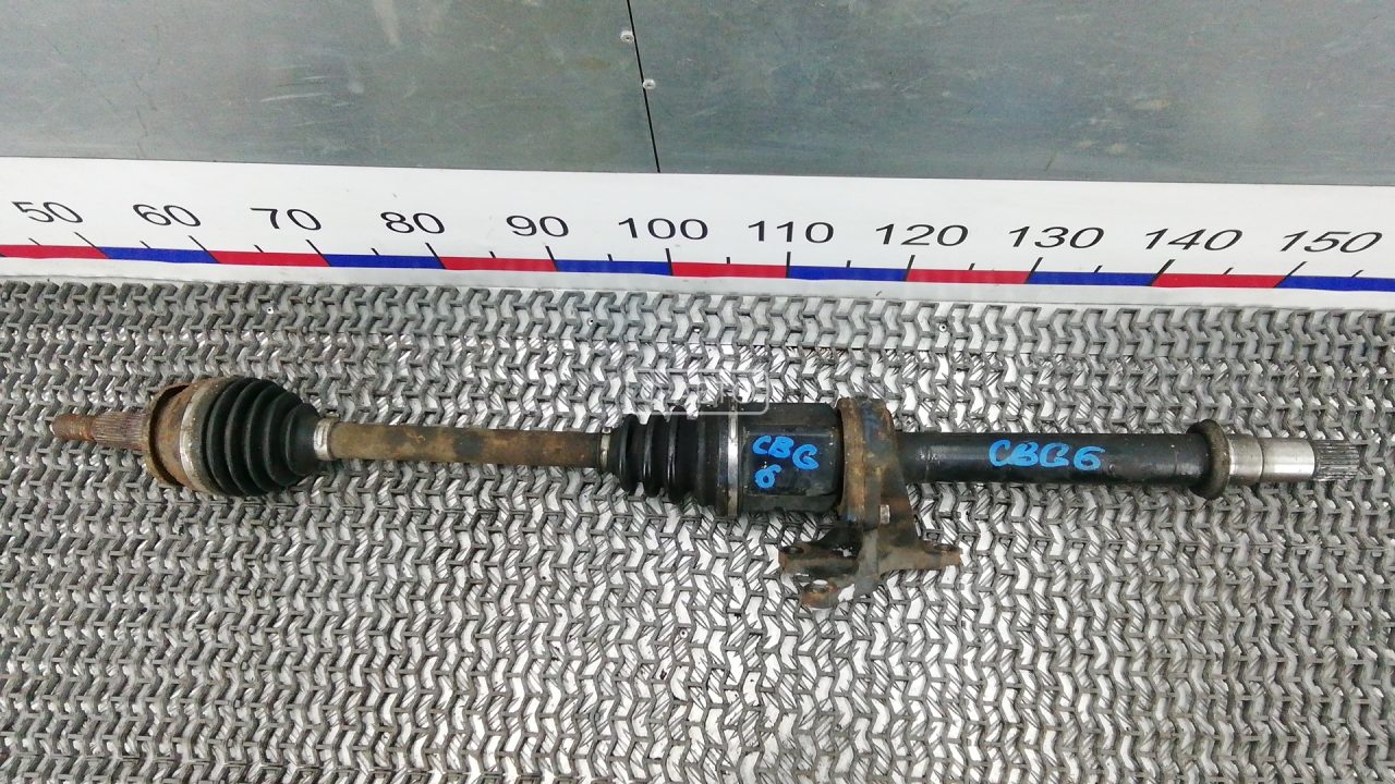 Привод передний правый