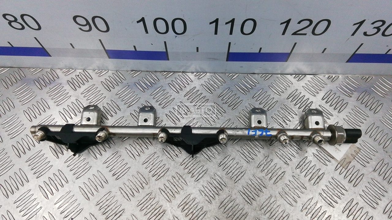 Топливная рампа бензиновая