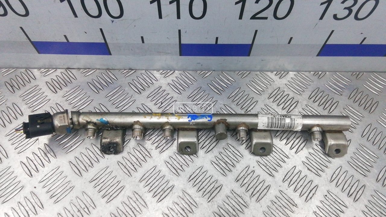 Топливная рампа бензиновая