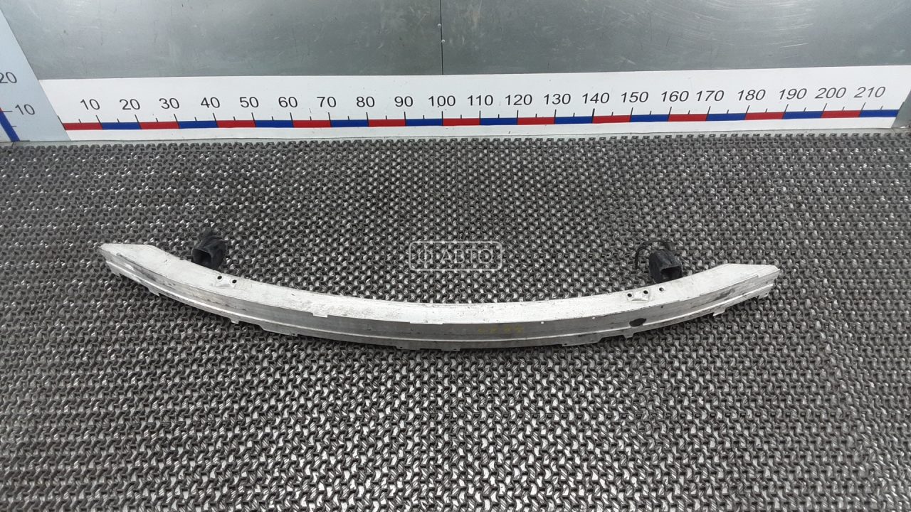 Усилитель бампера передний (кронштейн)