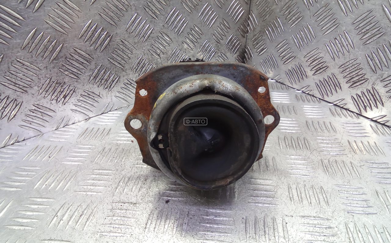 Подушка двигателя бензиновая