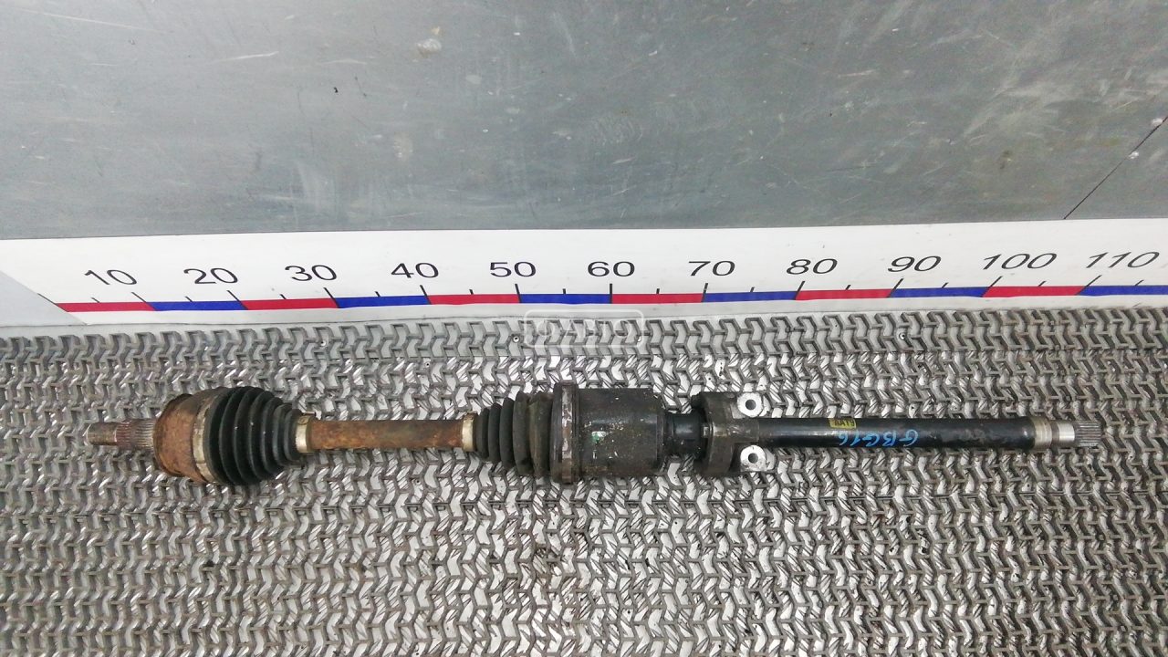 Привод передний правый