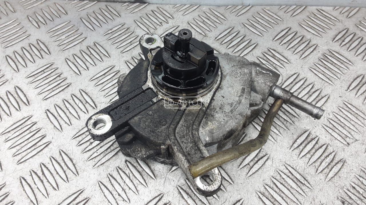 Насос вакуумный