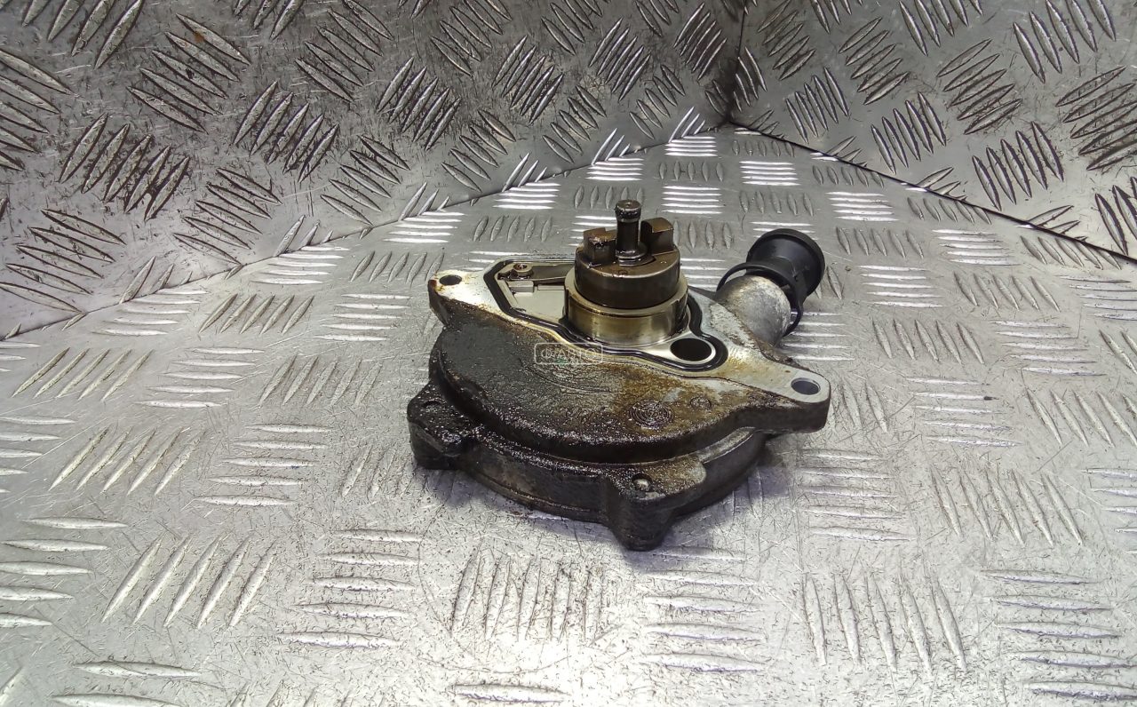 Насос вакуумный