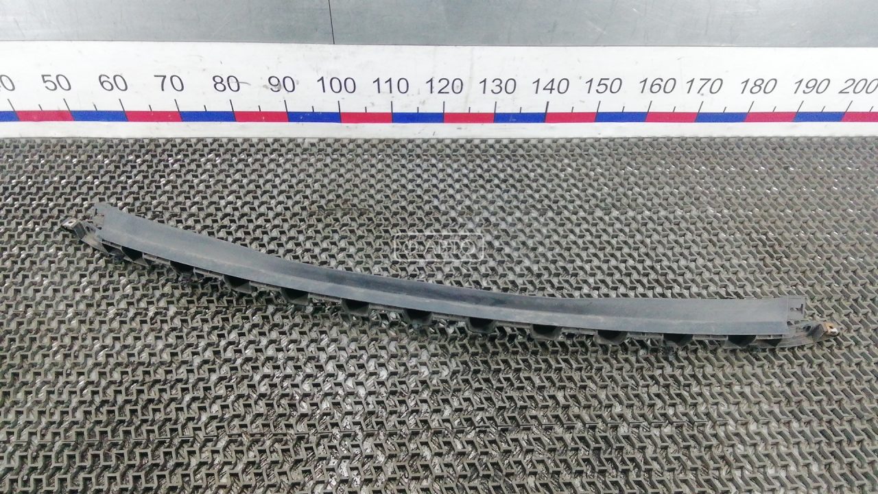 Крепление бампера заднее