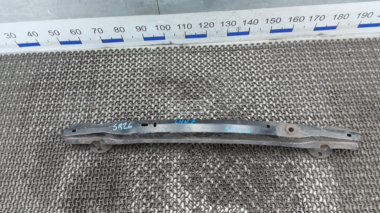 Усилитель бампера передний (кронштейн)