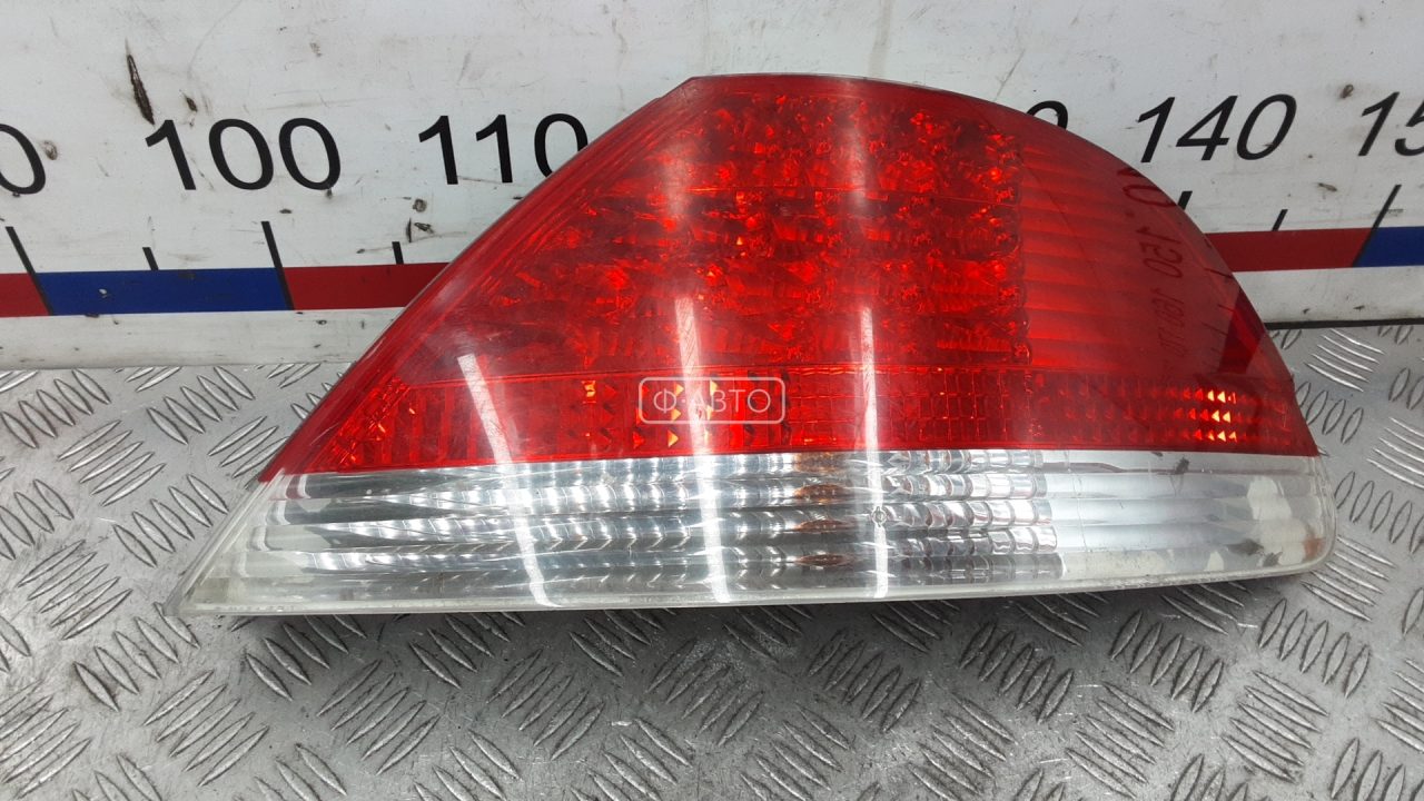 Фонарь задний правый