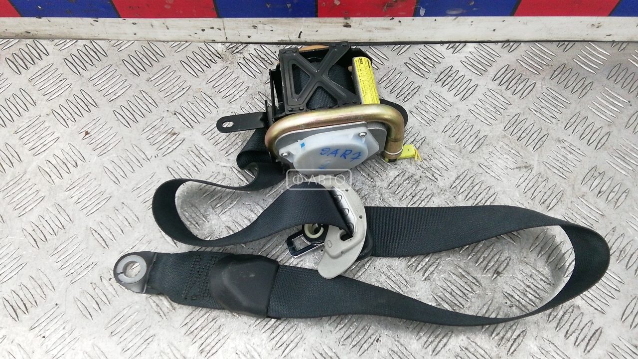 Ремень безопасности с пиропатроном сиденья переднего