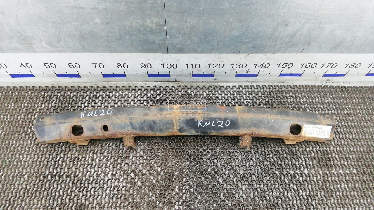 Усилитель бампера передний (кронштейн)