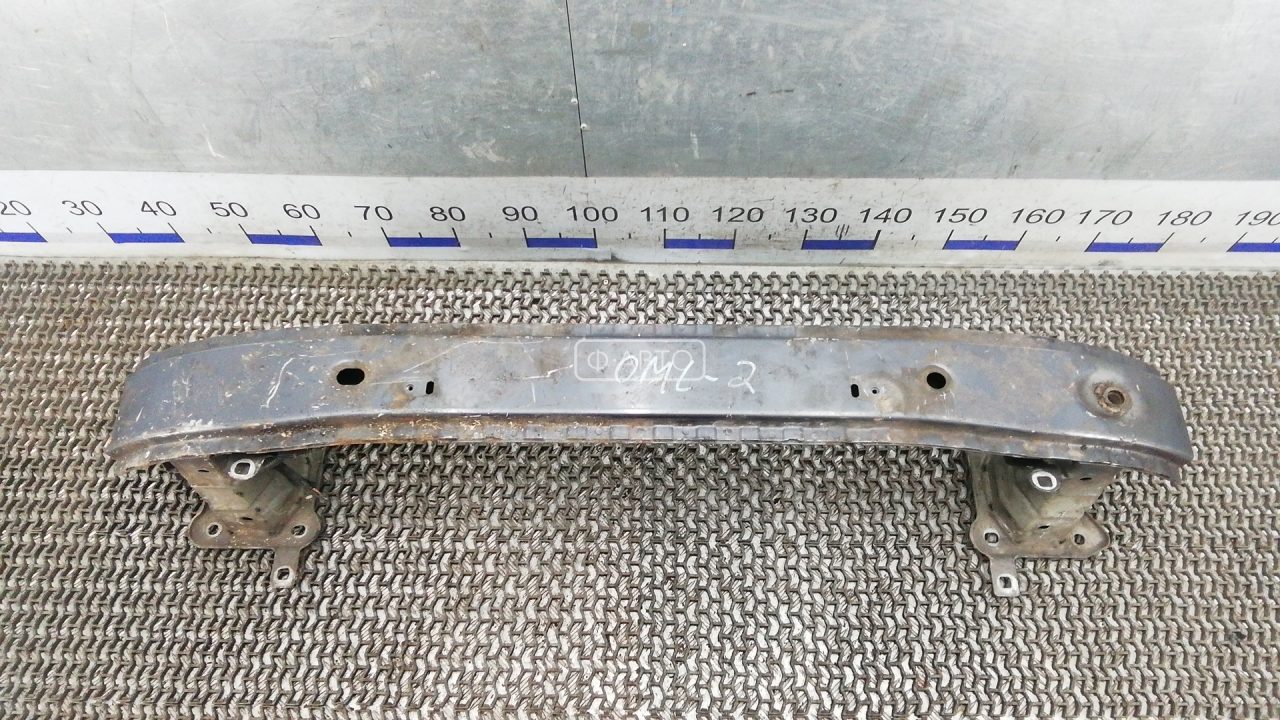 Усилитель бампера передний (кронштейн)