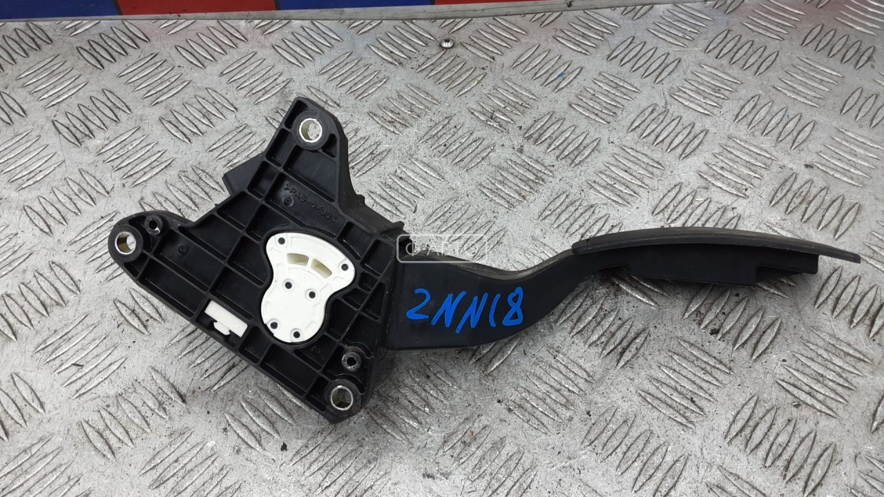 Педаль газа