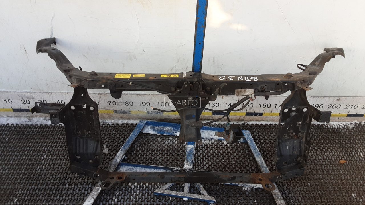 Передняя панель крепления облицовки (телевизор)