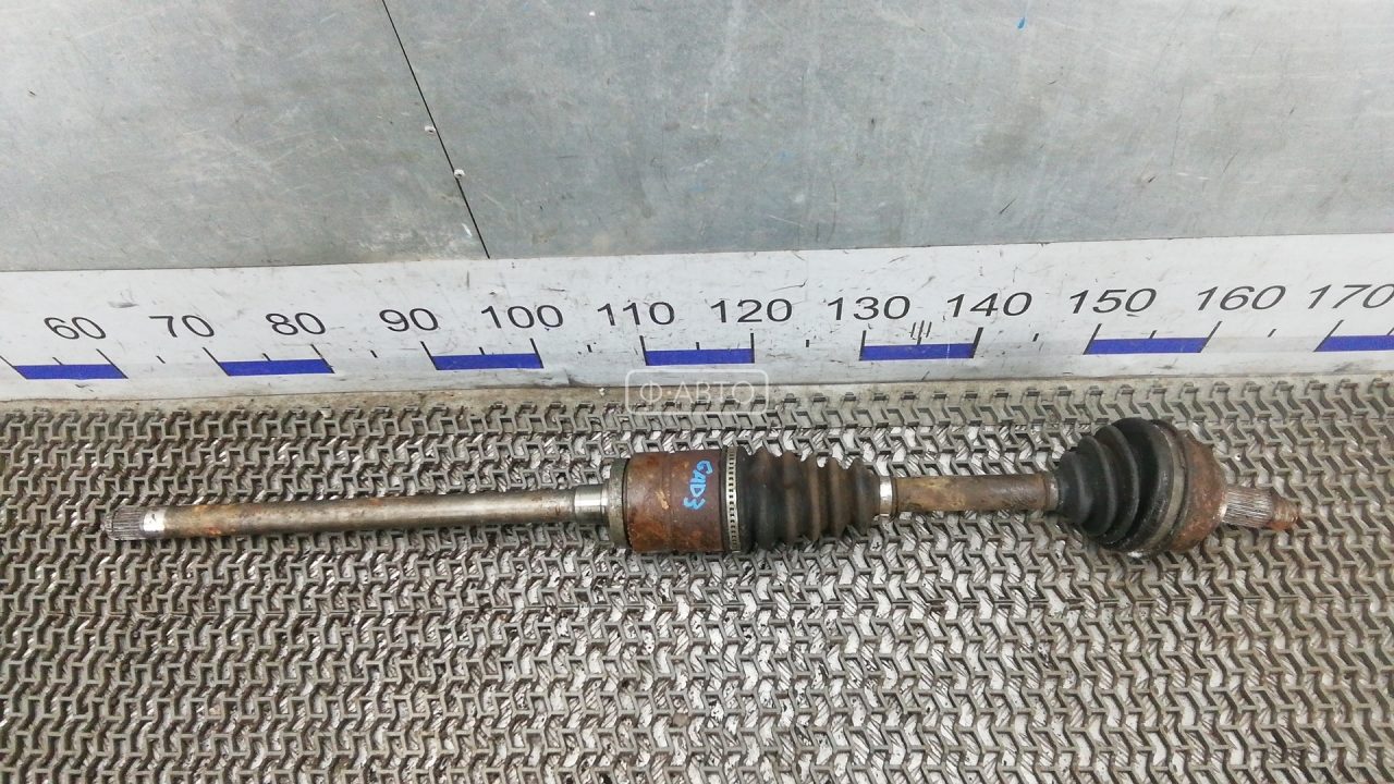 Привод передний правый