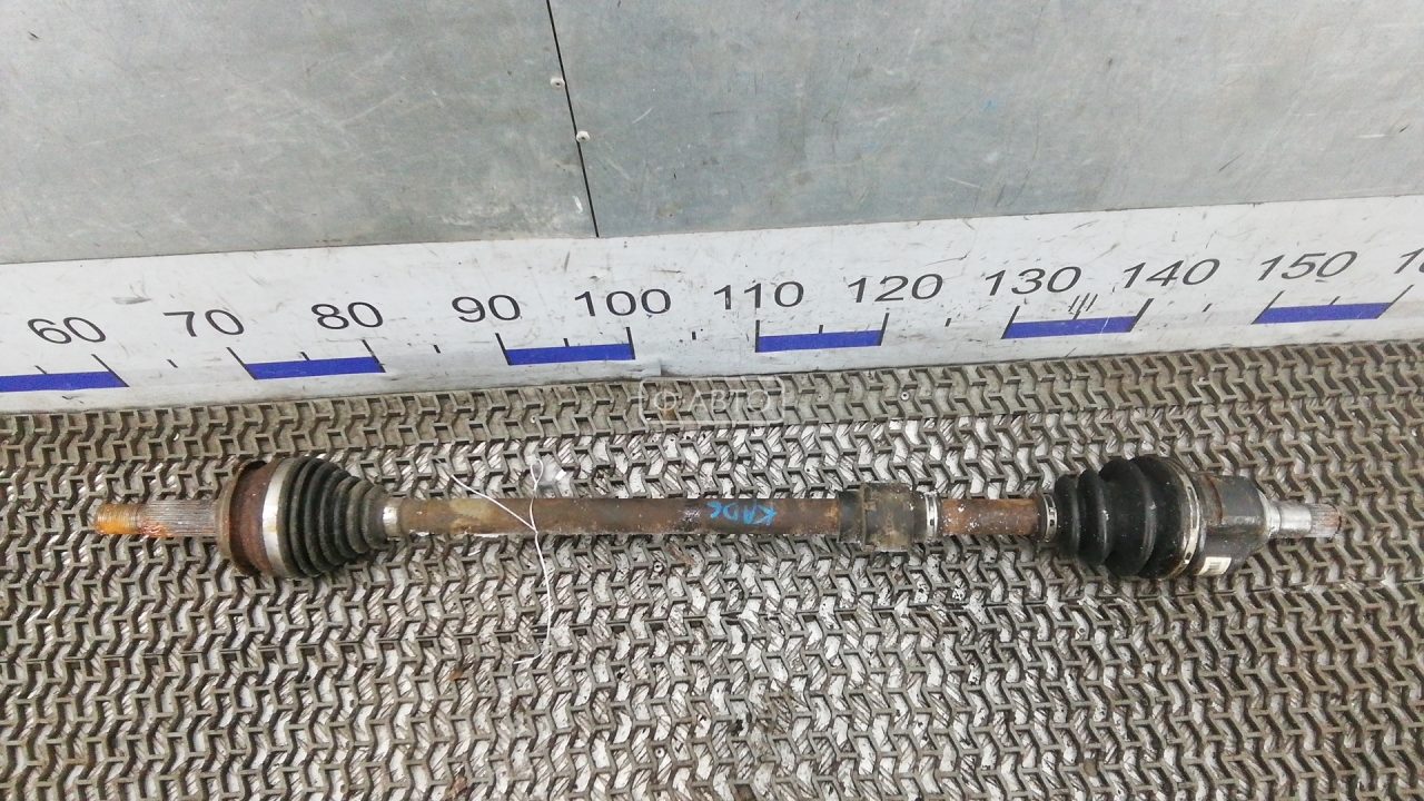 Привод передний правый