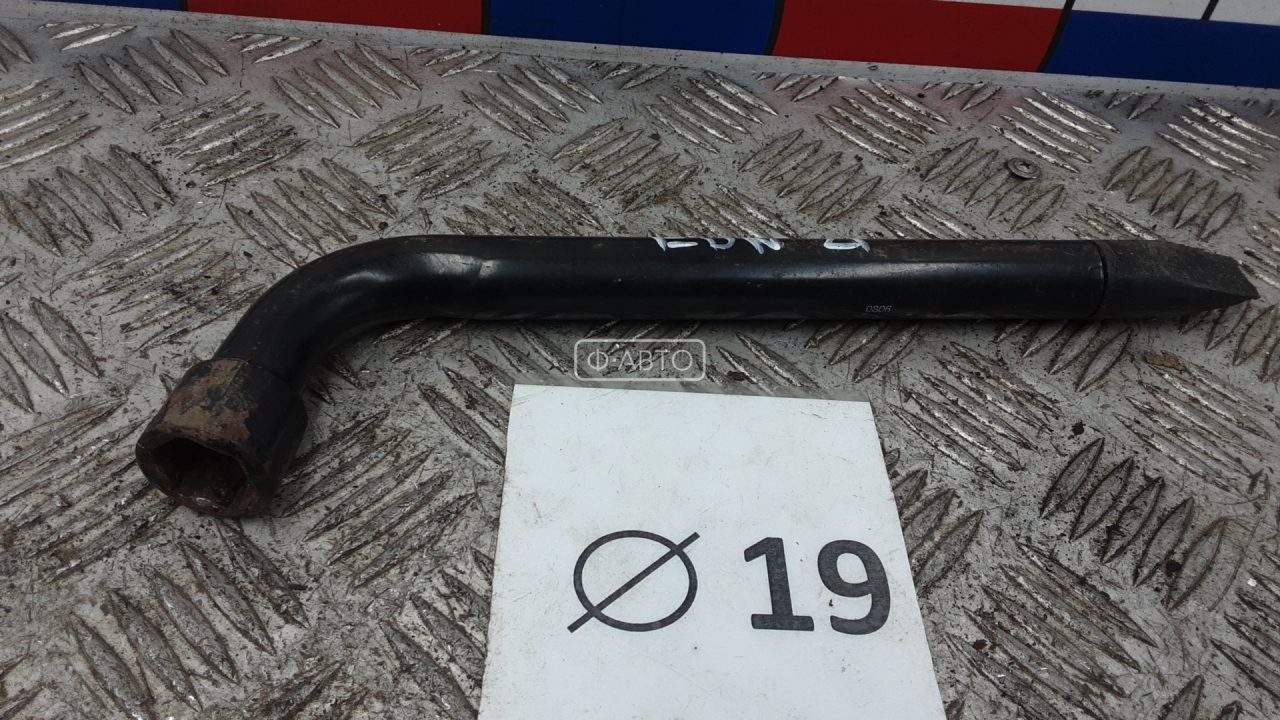 Ключ колесный