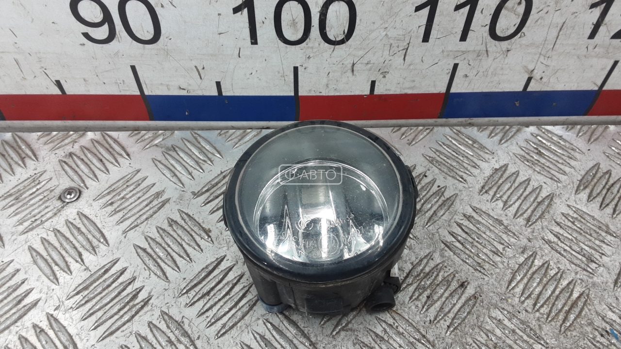 Фара галогенная левая передняя