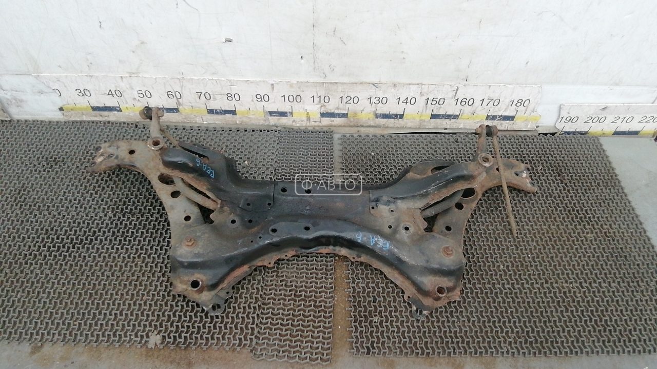 Балка подвески передняя