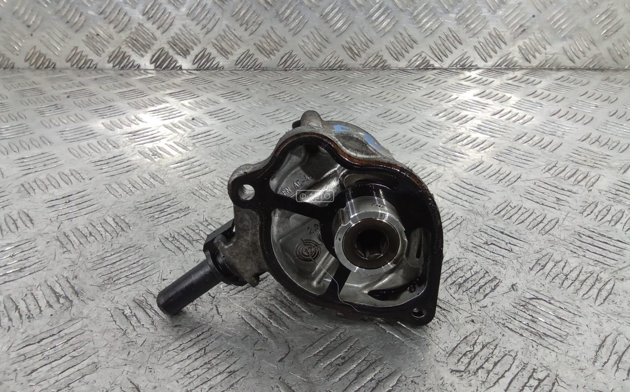 Насос вакуумный