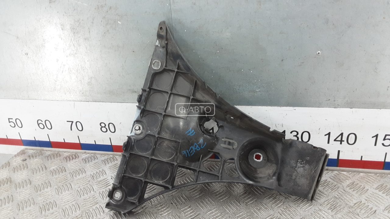 Крепление бампера заднее