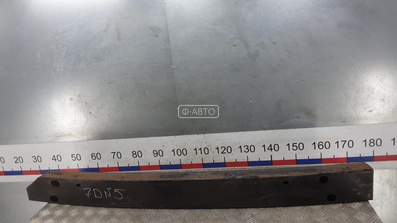 Усилитель бампера передний (кронштейн)