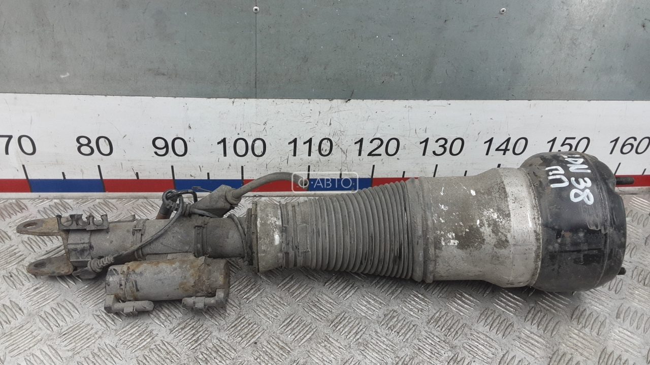 Стойка передняя левая