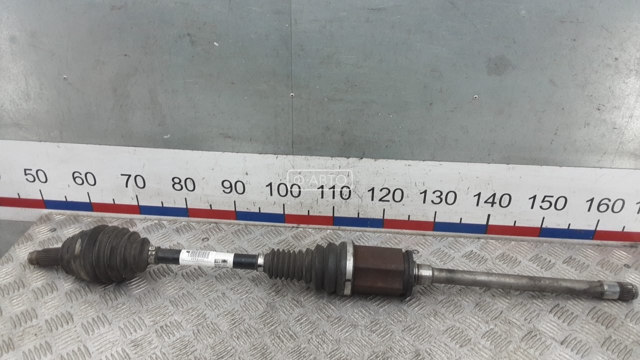 Привод передний правый