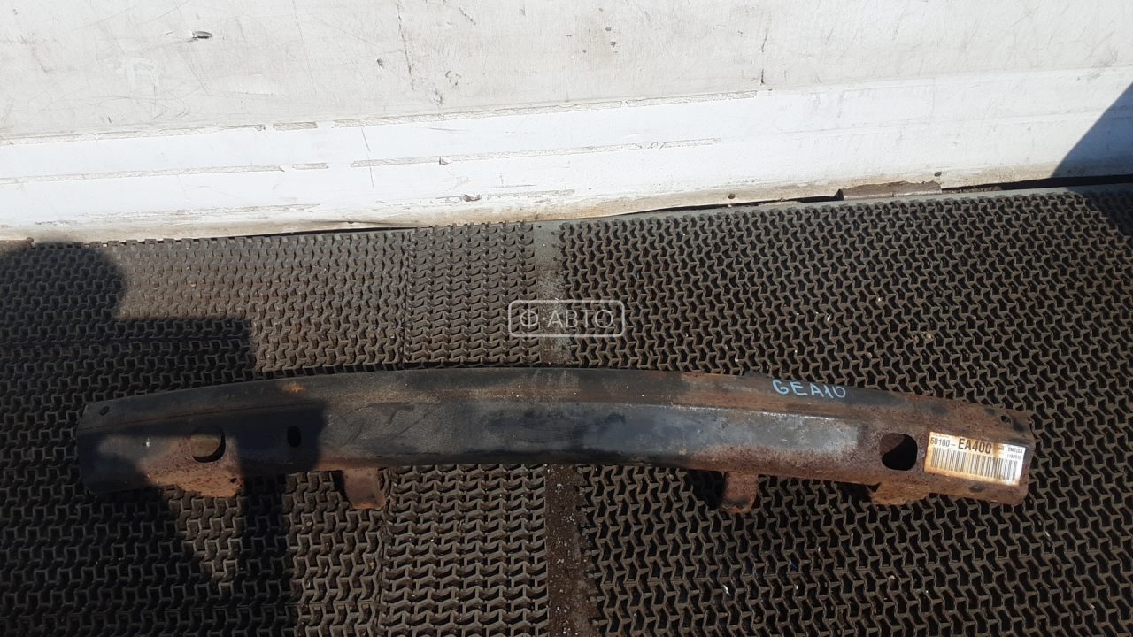 Усилитель бампера передний (кронштейн)