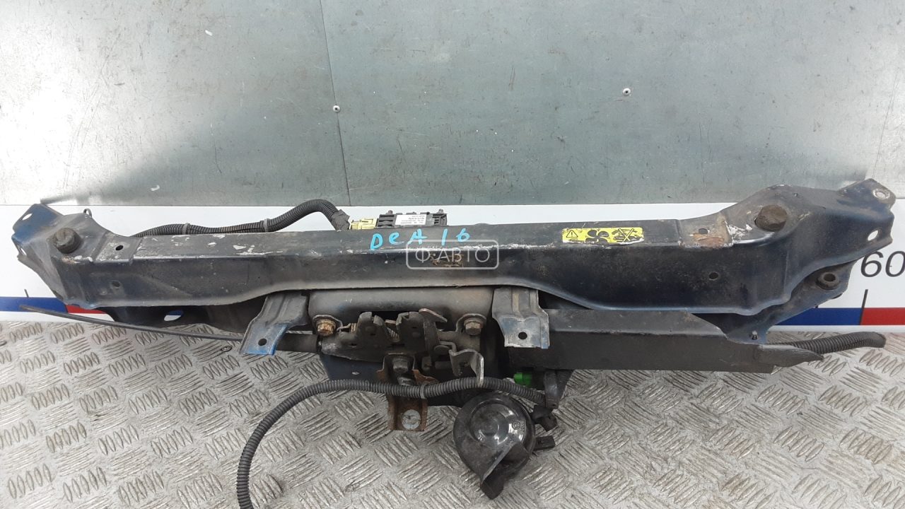 Рамка капота