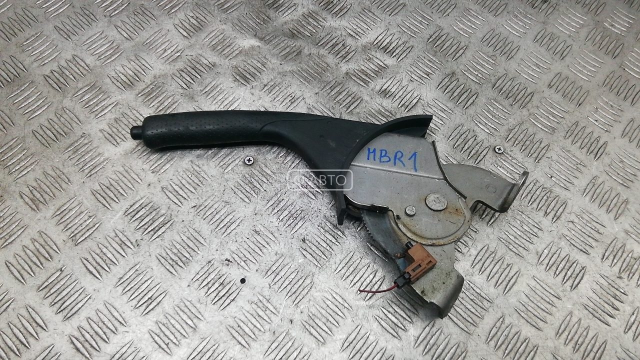 Рычаг ручного тормоза (ручник)