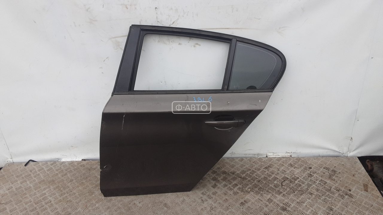 Дверь задняя левая