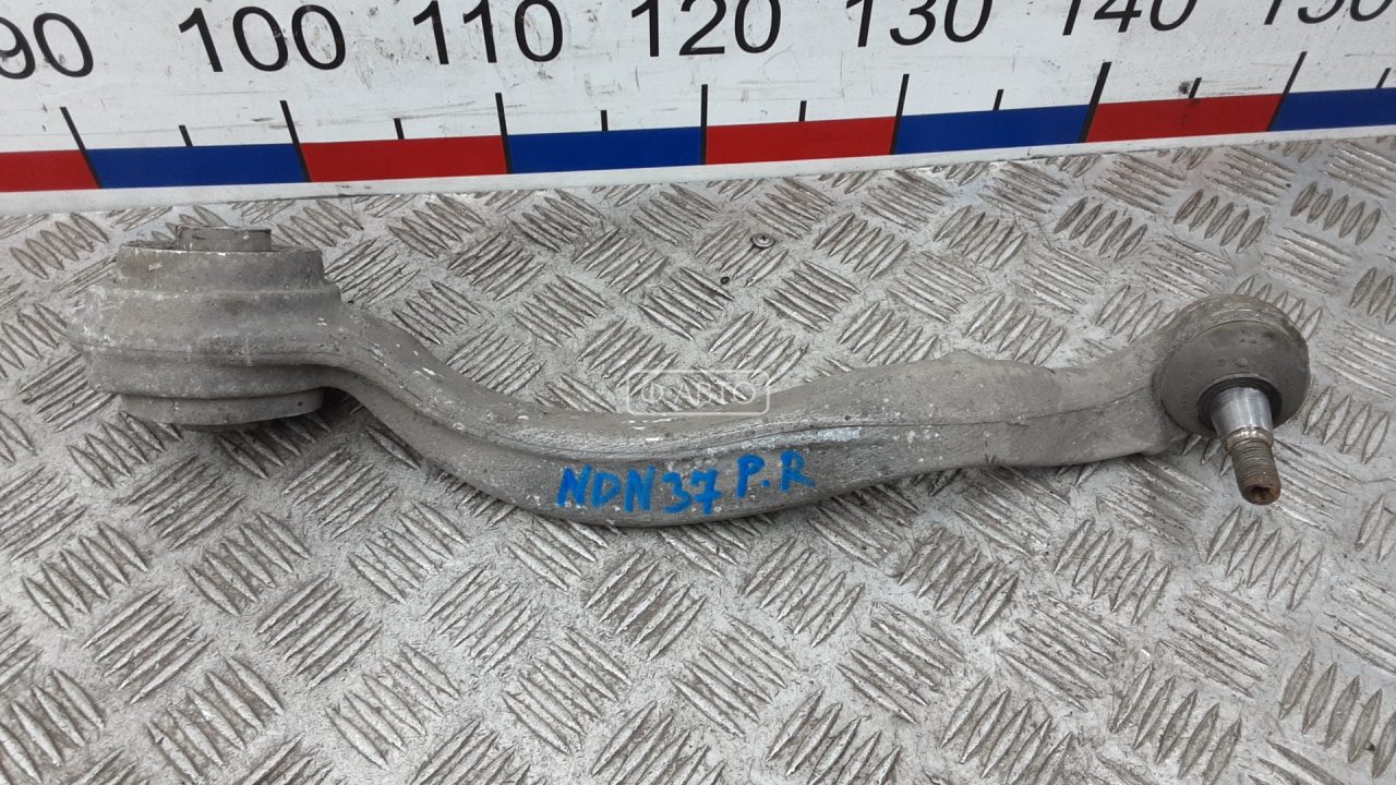 Рычаг передний нижний правый