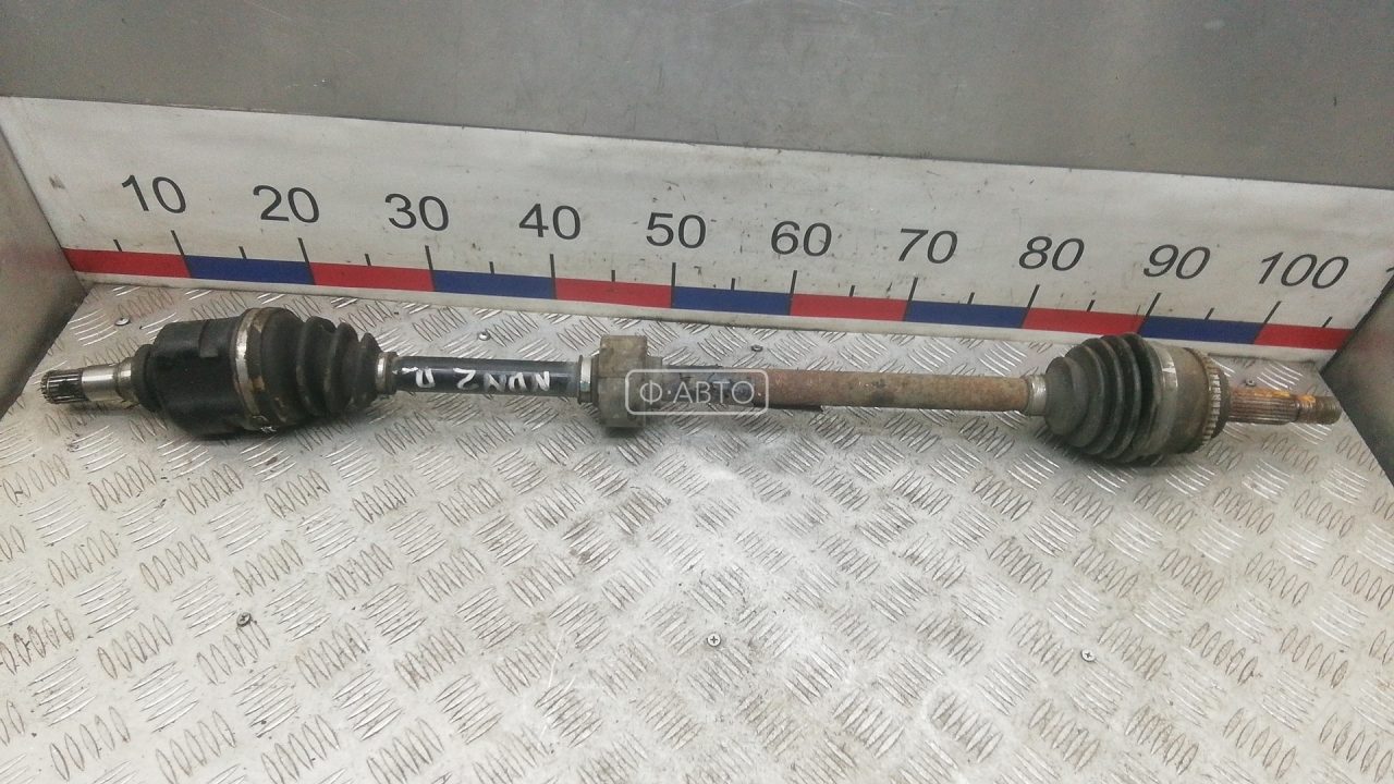 Привод передний правый