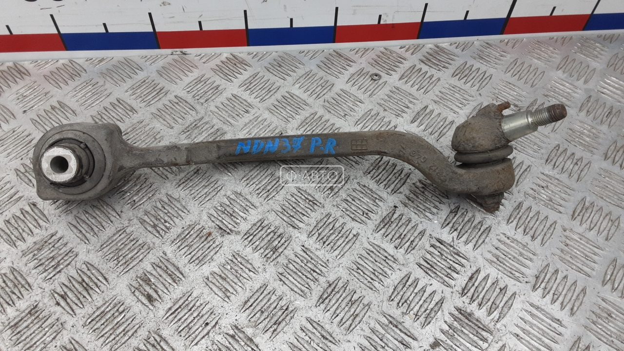 Рычаг передний нижний правый