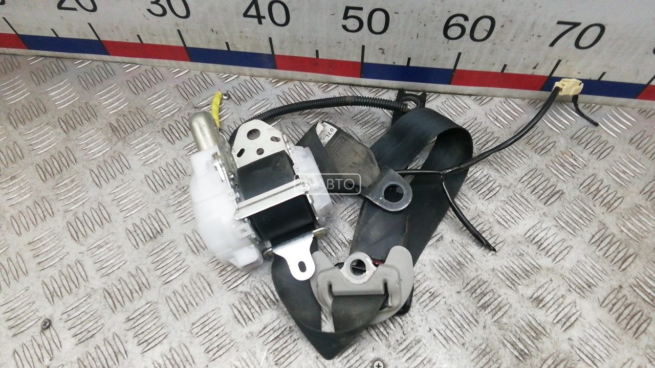 Ремень безопасности с пиропатроном сиденья переднего